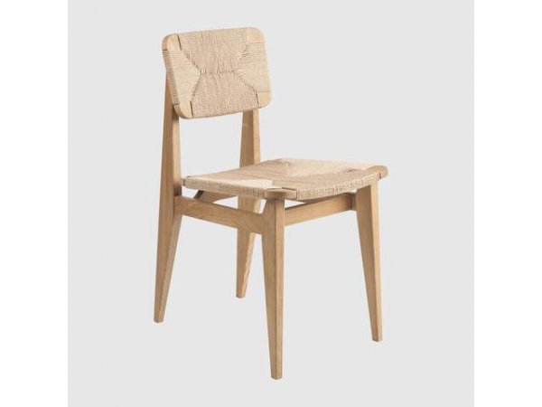 C-Chair_silla de comedor_Silla de madera de roble_asiento de cuerda_Gubi_MINIM