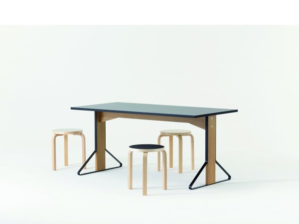Artek, Kaari REB 012 Table