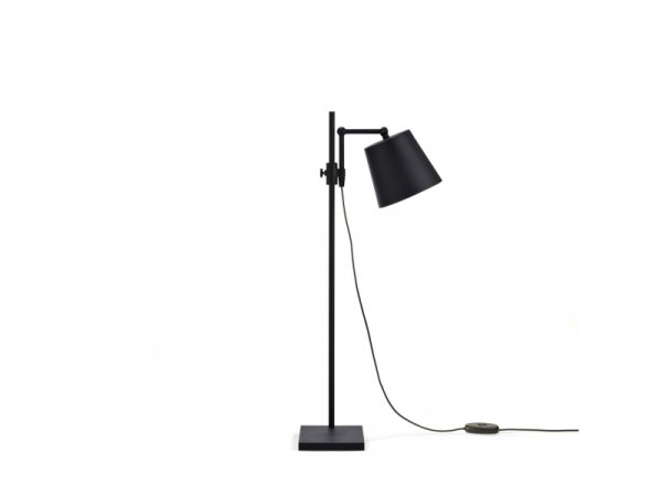 Steel Lab Light _ lámpara de sobremesa - lámpara negra - Karakter - MINIM - varias posiciones