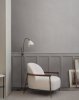 Sejour_ LoungeChair _ Butaca _ estructura en negro - sillón blanco_Gubi_MINIM_lifestyle