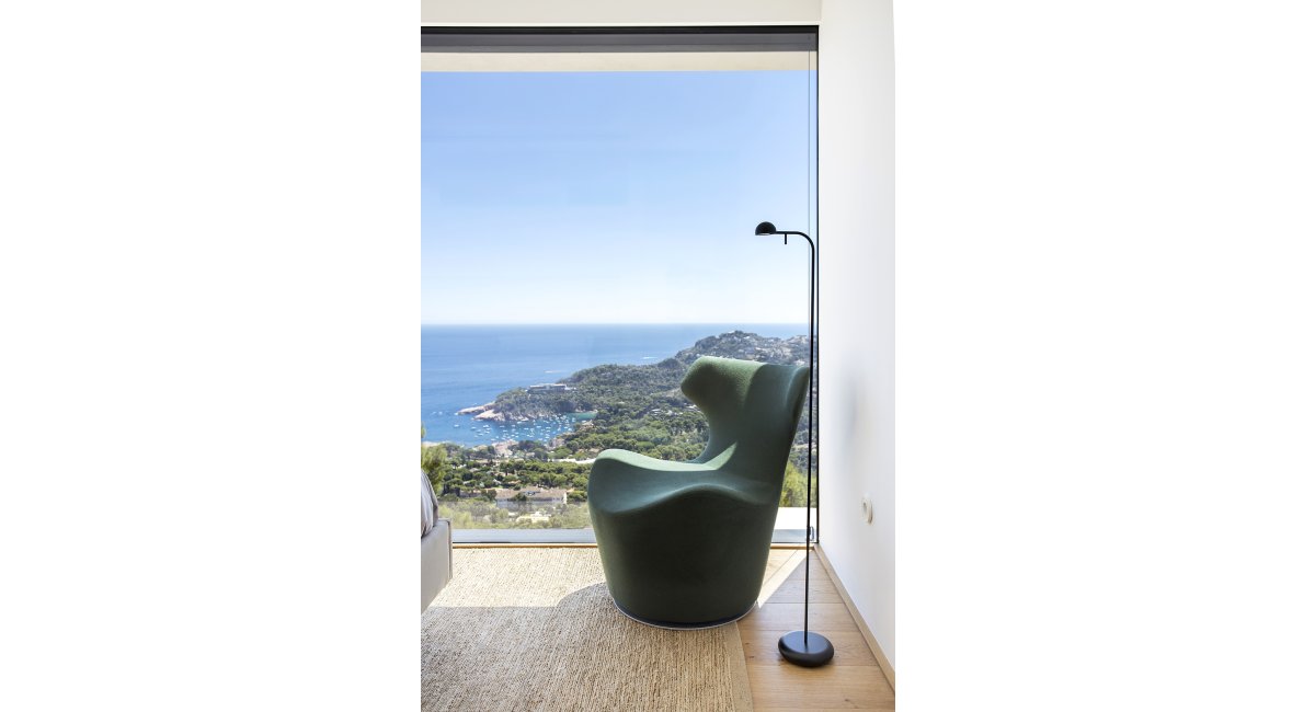 Proyecto mobiliario e iluminación casa en Begur